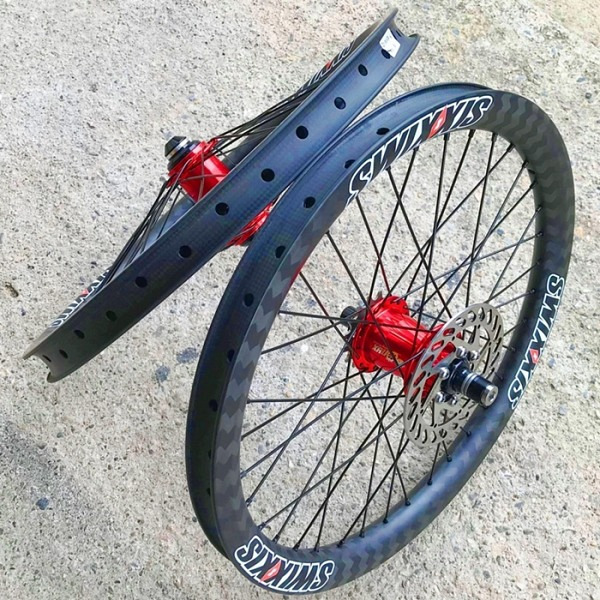 Roues SWIXXIS-ONYX Carbon  20x1.75 Red