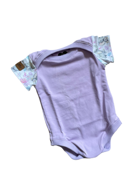 Body violett mit Elefanten, Grösse 62