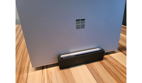 Multifunktionaler 3D-gedruckter Ständer für das Microsoft Surface Book