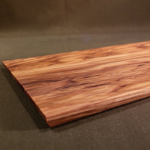 Aperobrett aus Olivenholz