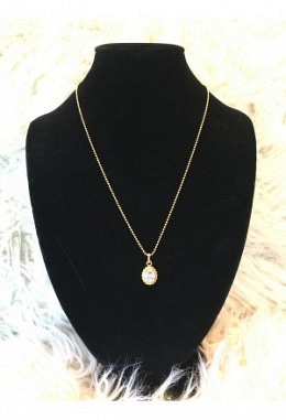 Verschiedene Halsketten in Silber verg..