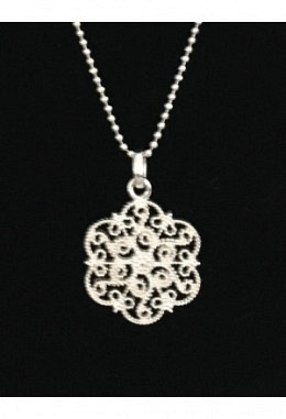 Verschiedene Halsketten in Silber 1.5m..