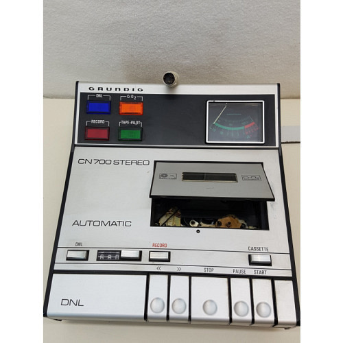 Grundig CN700 Din  Kass.Deck