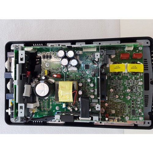 YAMAHA  STAGEPAS 600 Mixer