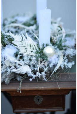 Adventskranz "Traum in Weiss"