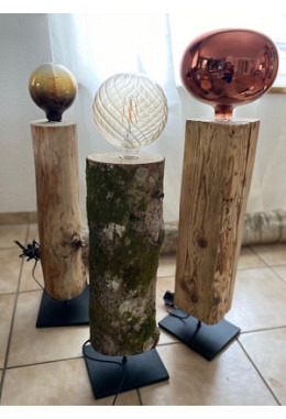 Lampe aus Ybriger Holz gross