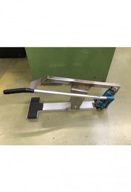 Reifenpresse für das Abdrücken von Mot..