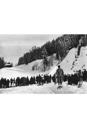 Zuschauer beim Skisprung in Selfranga