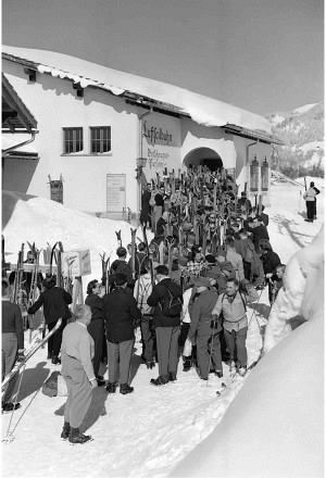 Schlange an Gotschnabahn