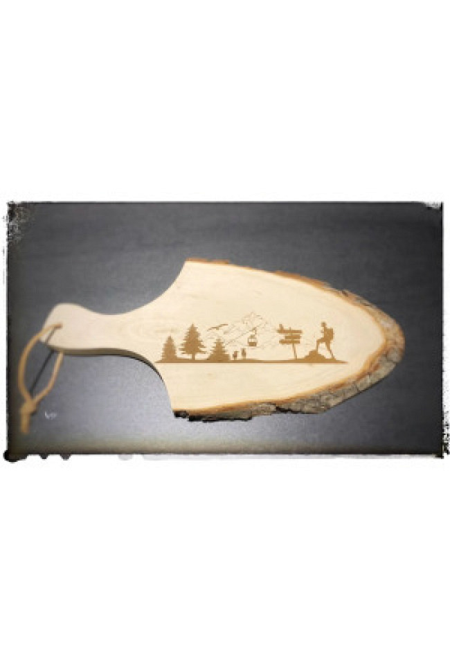 Schneidebrettchen mit Rinde