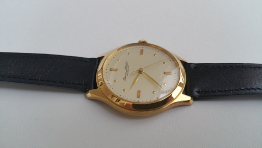 IWC ref. 410 36.5mm 18K cal. 60 INCA (serviced / box)