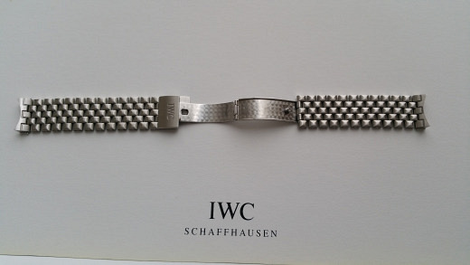 IWC Pilot IW3706 "pyramid" bracelet 20mm / 16cm (almost new)