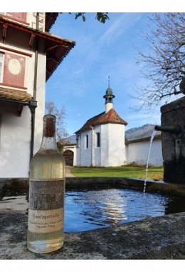 1953 Zwetschgenwasser Originalflasche