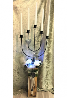 Kerzenhalter auf Holzsockel weiss mit ..