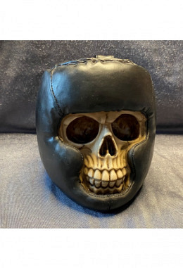 Skull Boxer