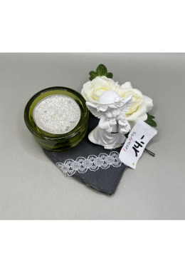 Engeli mit Kerze auf Schieferherz