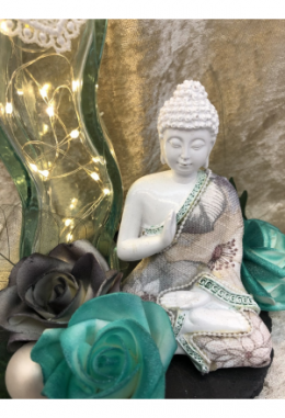 Buddha mit LED auf Schiefer  