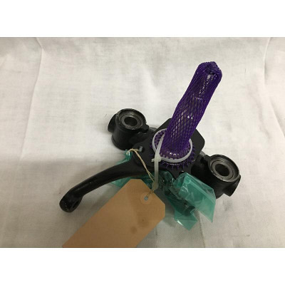 Achsschenkel mit Lagerbügel rechts -7/65