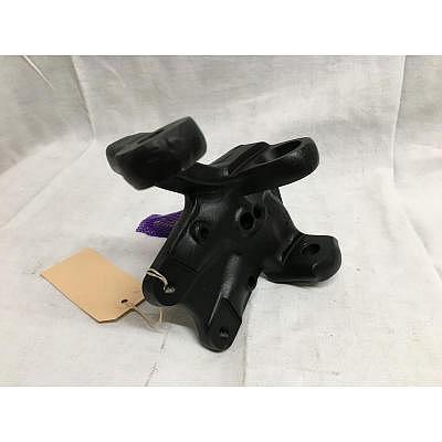 Achsschenkel Scheibenbremse links 8/65+