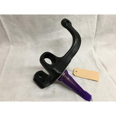 Achsschenkel Scheibenbremse links 8/65+