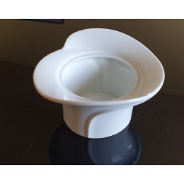 kleiner weisser Blumentopf - geschwungener Rand