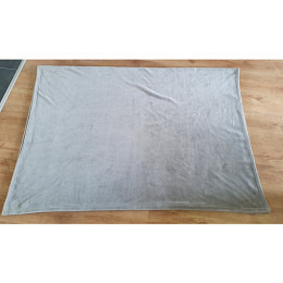 flauschige Decke 225 x 155cm grau