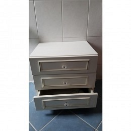 Nachttischli Old Style