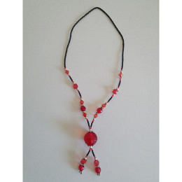 schöne Halskette rot