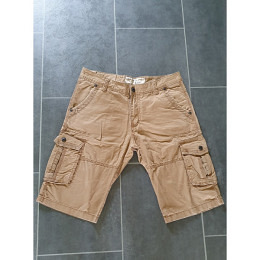 Kurze Hose braun mit Seitentaschen