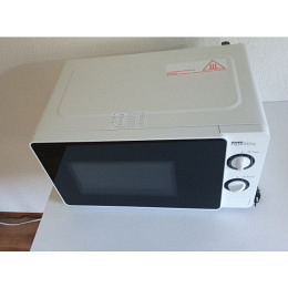 praktische Mikrowelle Fust Primotecq MW2066