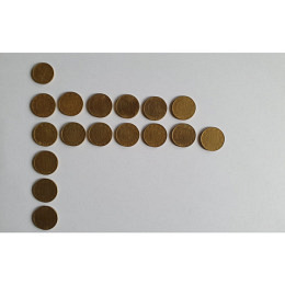 Münzen Italien 1 Stk.20 Lire 1957 / 16 Stk. 200 Lire 1978 - 1985