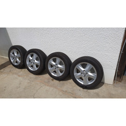 4 Stk. Alufelgen mit Sommerpneu Toyota Yaris