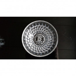 verzierte Glasschälchen