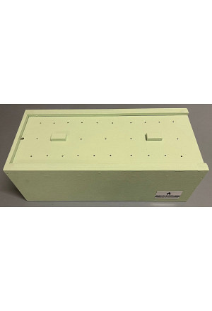 c) Farbe Generous Green/Hellgrün