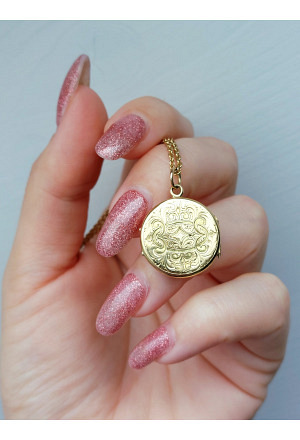 Antique 18k finely chiseled French Locket with sliding glass