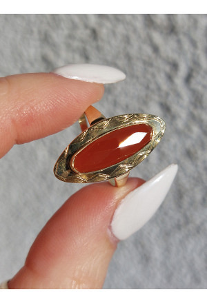 Vintage 14k Gold Navette Ring with a faceted Carnelian Stone