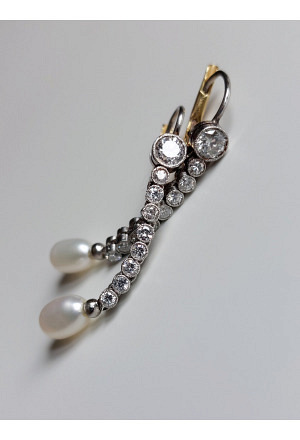 Art Deco 18k Gold Diamonds and Pearl Drop Earrings