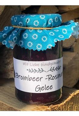 Brombeer-Rosmarin Gelee