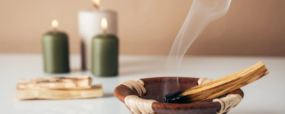 Räuchern mit Palo Santo