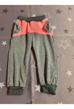 Hose Motti handmade Grösse 80 anthrazit/pink