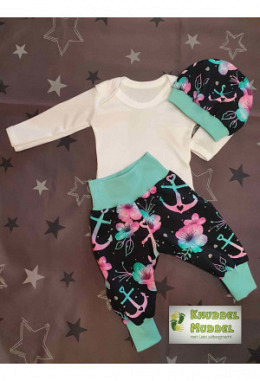 Set Body, Hose und Mütze Grösse 62/42 Blumen/Anker mint/rosa