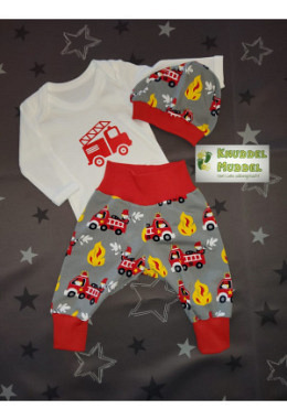 Set Body, Hose und Mütze Grösse 62/42 Feuerwehr rot
