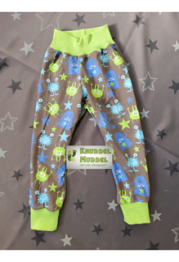 Pumphose Näähglück handmade Grösse 98 Chnüblimonster grün